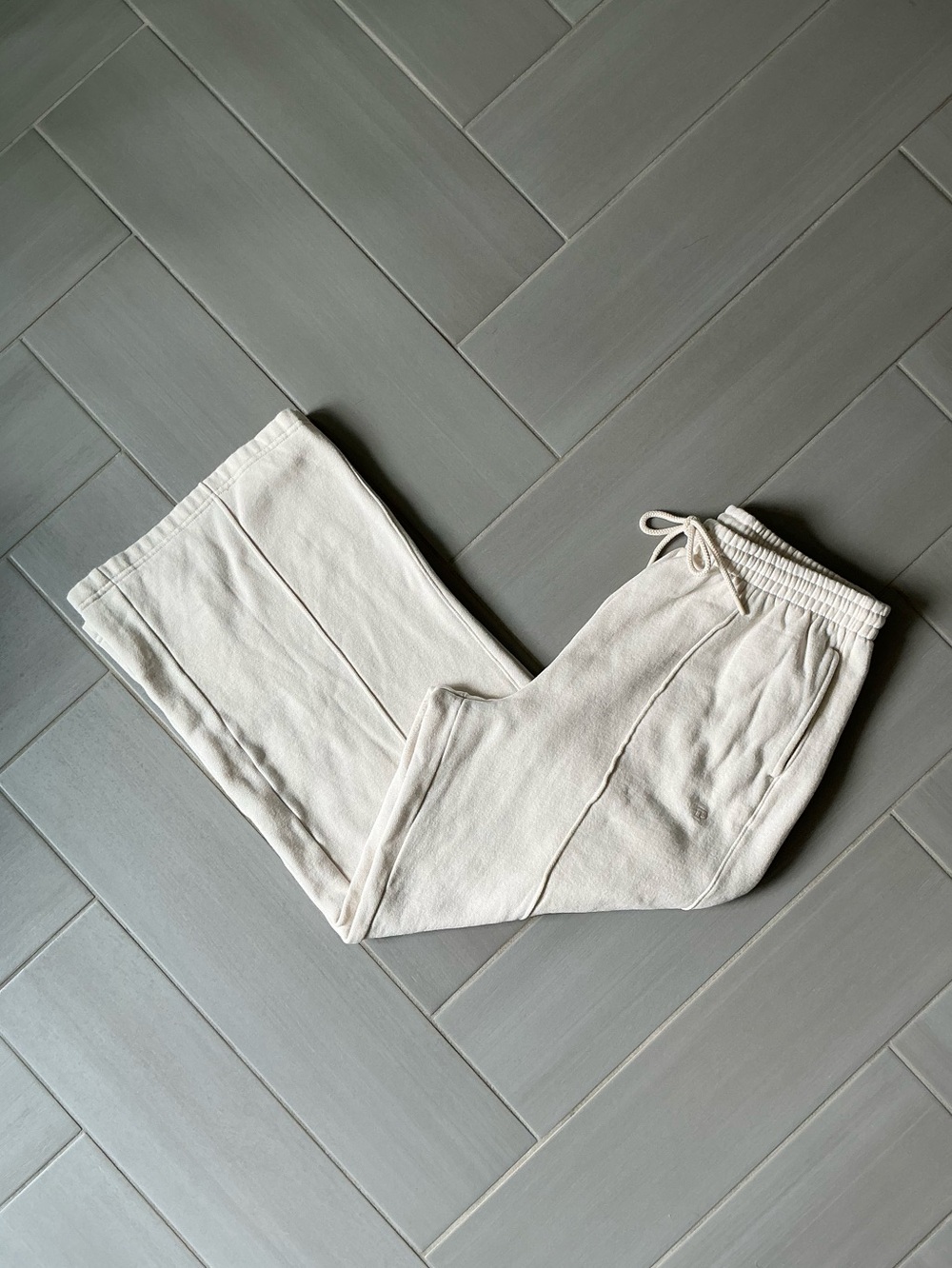 PINK Victoria's Secret Cream Fleece Waistband Wide Leg Joggers